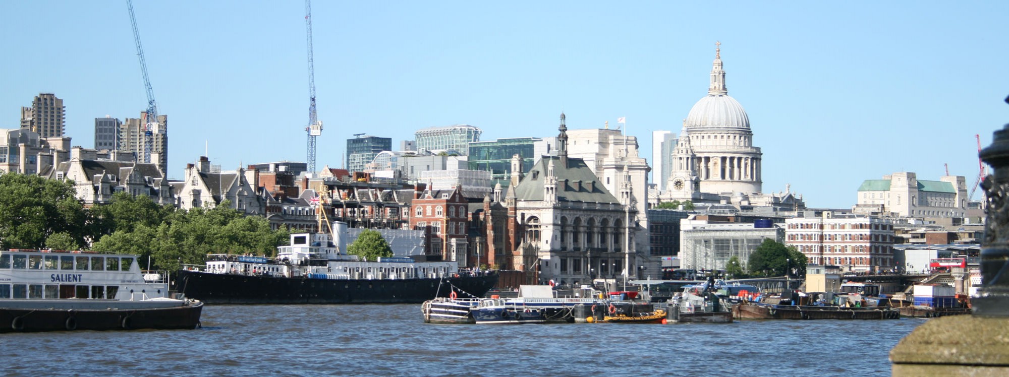 St Paul's visto desde Southbank Londres